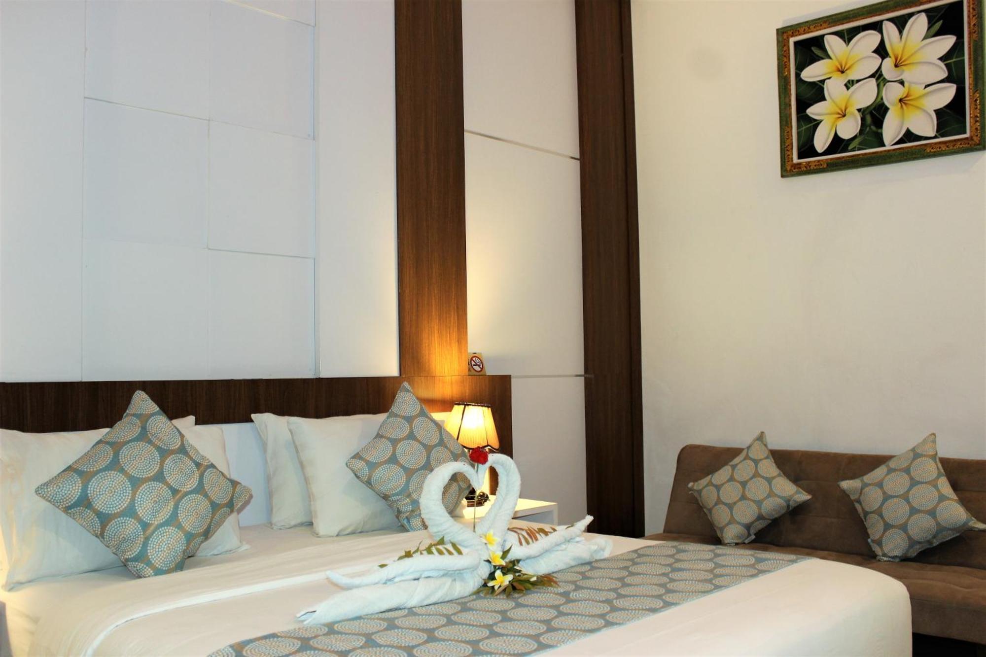 Nusa Sedayu Hotel By Ocean View Batununggul Exterior photo